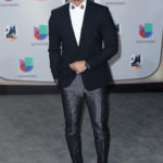 BEST: William Levy knows hot to suit up and look dapper. (Univision/GettyImages)
